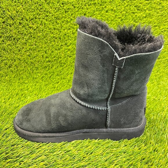 UGG Bailey Button Classic Boys Size 6Y Black Casual Winter Fur Suede Boots main image 7